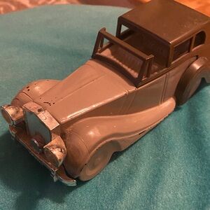 Collectible Avon aftershave bottles